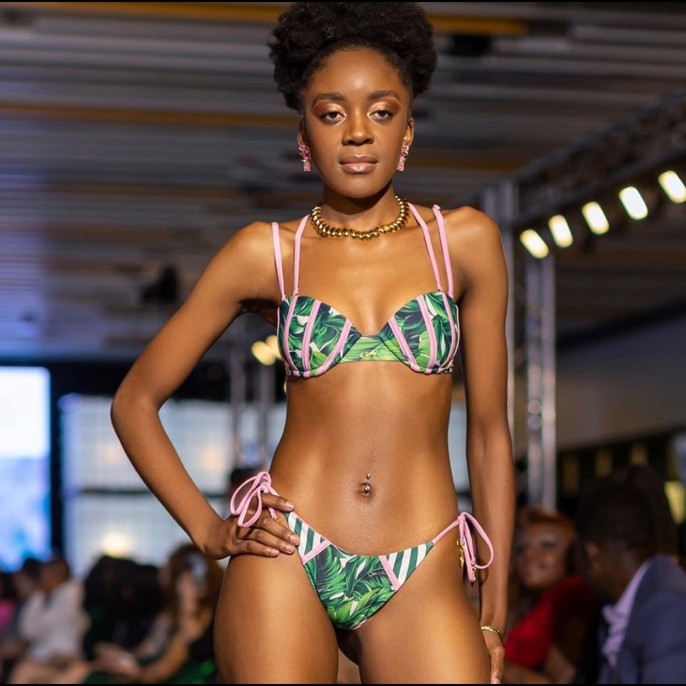 Beverly Hills Bikini 🦩 S, M, L & XL! Push-up top! - Picture 3 of 17